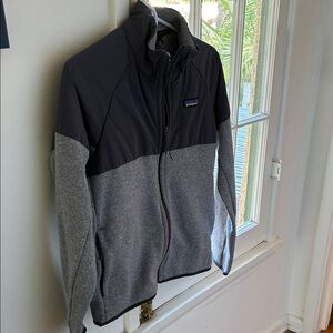 Patagonia Kids' Black and Gray Lightweight Jacket